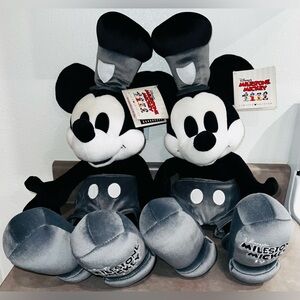🖤NWT Vintage Mickey Mouse Disney Milestone 1928 Steamboat Willie LTD Plush 1995